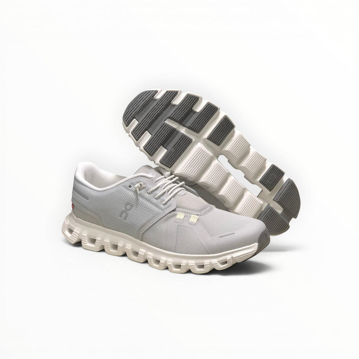 On Cloud 6 Waterproof women's lifestyle shoe in Glacier/White, pair view