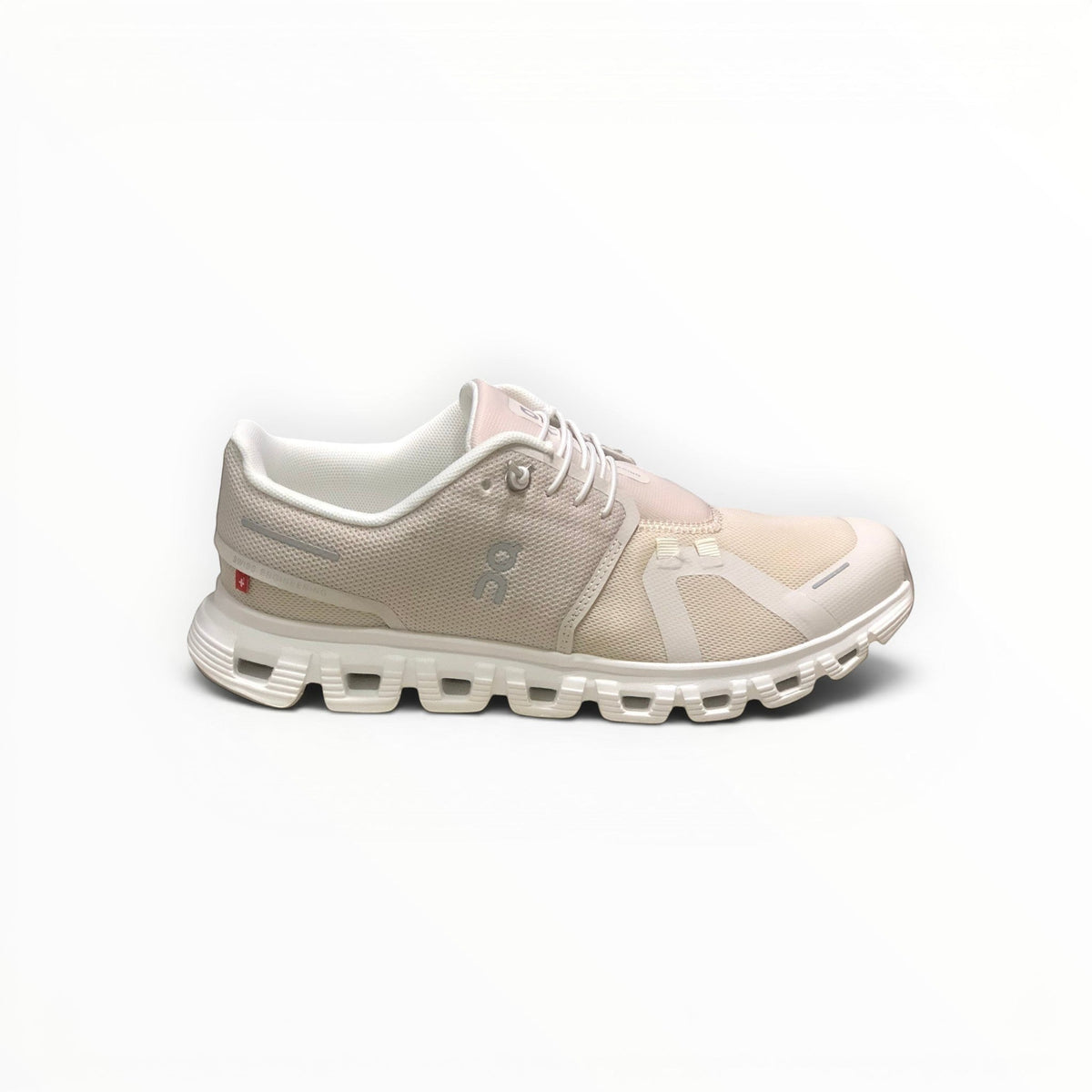 On Cloud 6 Waterproof women's lifestyle shoe in Haze/Sand, top view