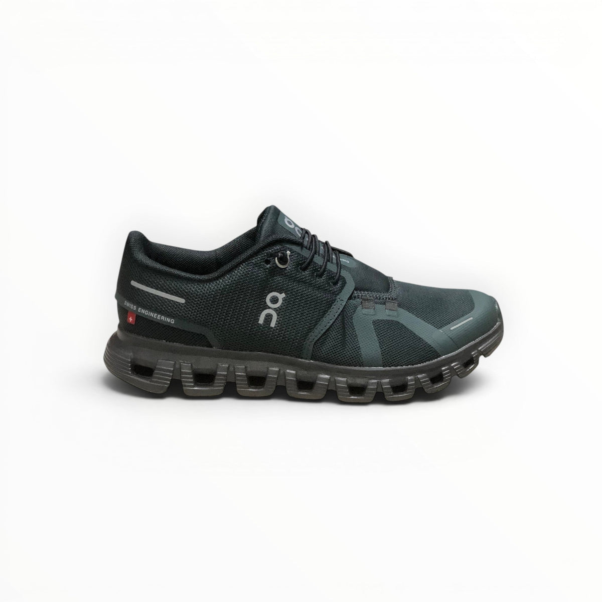 On Cloud 6 Waterproof women's lifestyle shoe in Forest Green/Black, top view