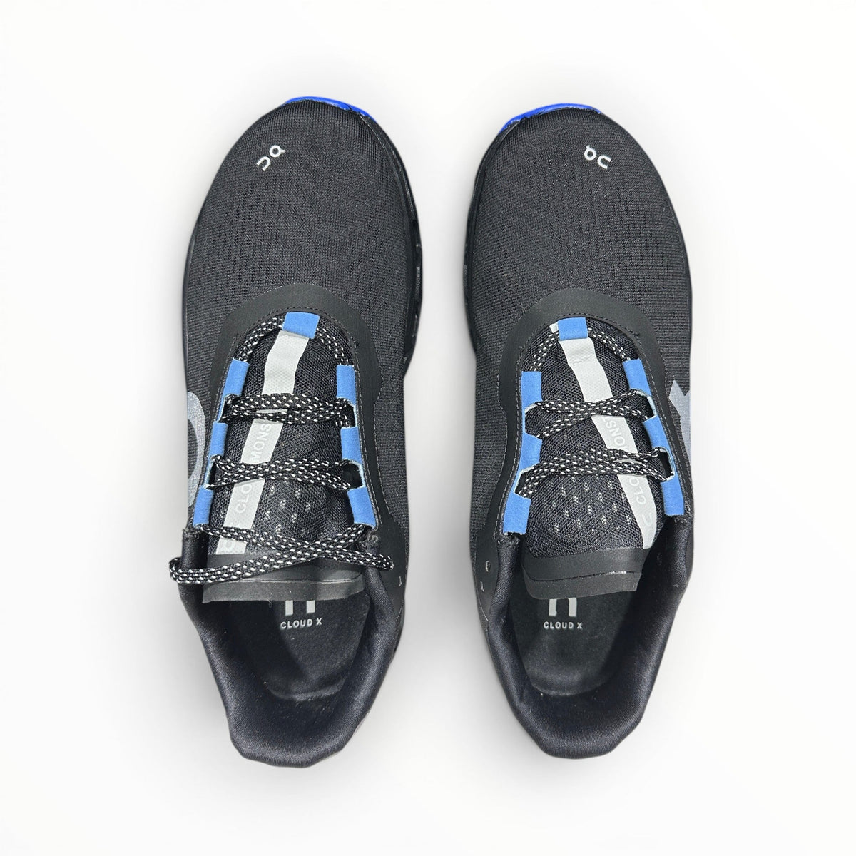 On Cloudmonster women's shoe in Black/Magnet - product view 6