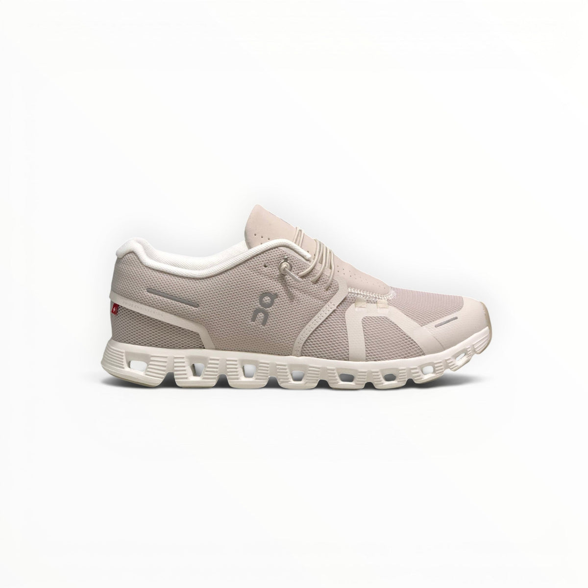 On Cloud 5 men's lifestyle shoe in Pearl/White, side profile