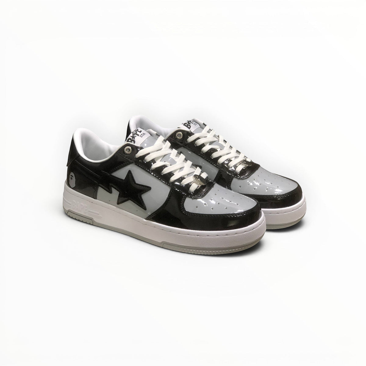 A Bathing Ape BAPE STA men's low-top sneakers in Black/Grey/White, product view 1