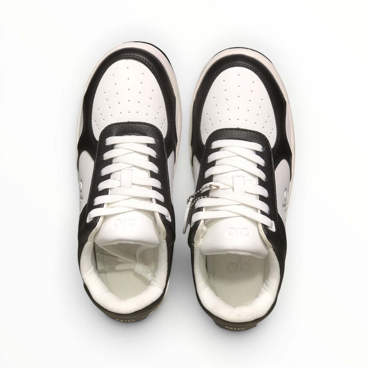 Alo Recovery Mode women's lifestyle sneakers in Black/White, product view 2
