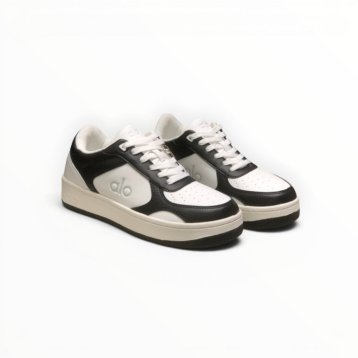 Alo Recovery Mode women's lifestyle sneakers in Black/White, product view 3