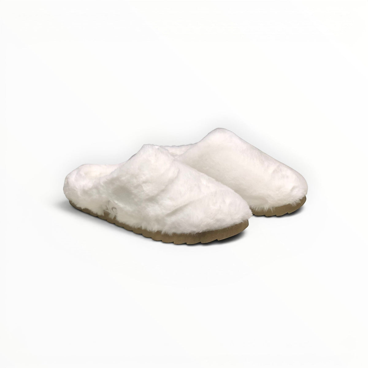Alo Sherpa Recovery Slipper men's sherpa mule in Ivory, three-quarter view