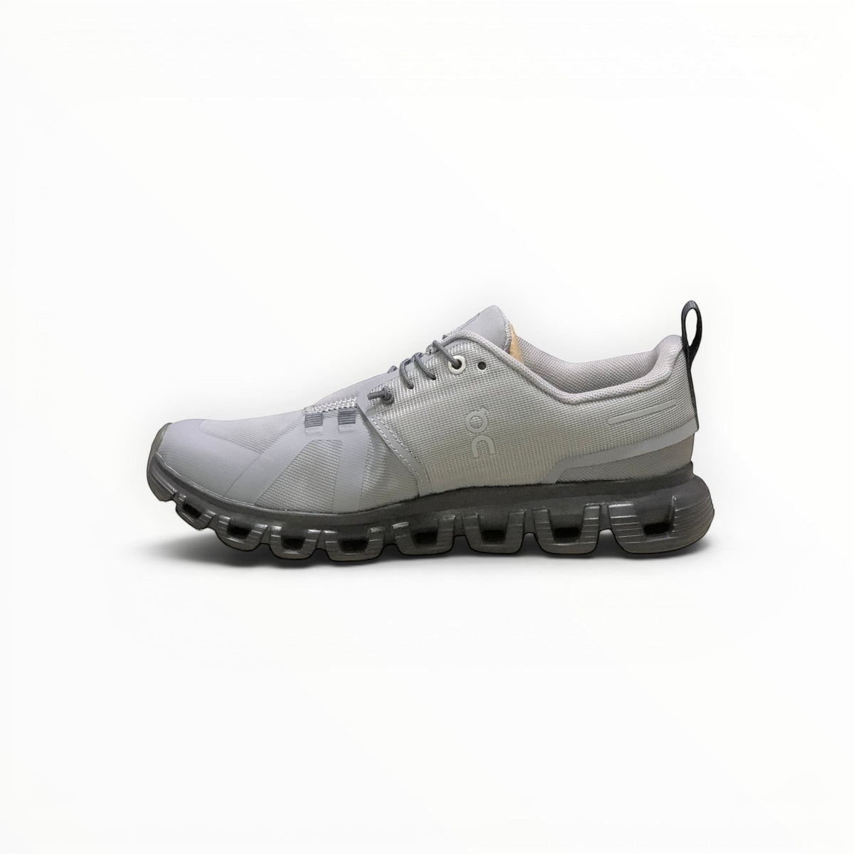 On Cloud 6 Waterproof women's lifestyle shoe in Zinc/Canyon, three-quarter view