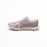 On Cloud 6 Waterproof women's lifestyle shoe in Rose/Shell, three-quarter view