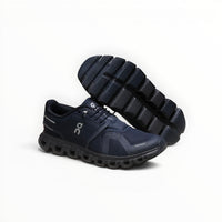 On Cloud 6 Waterproof women's lifestyle shoe in Navy/Black, pair view