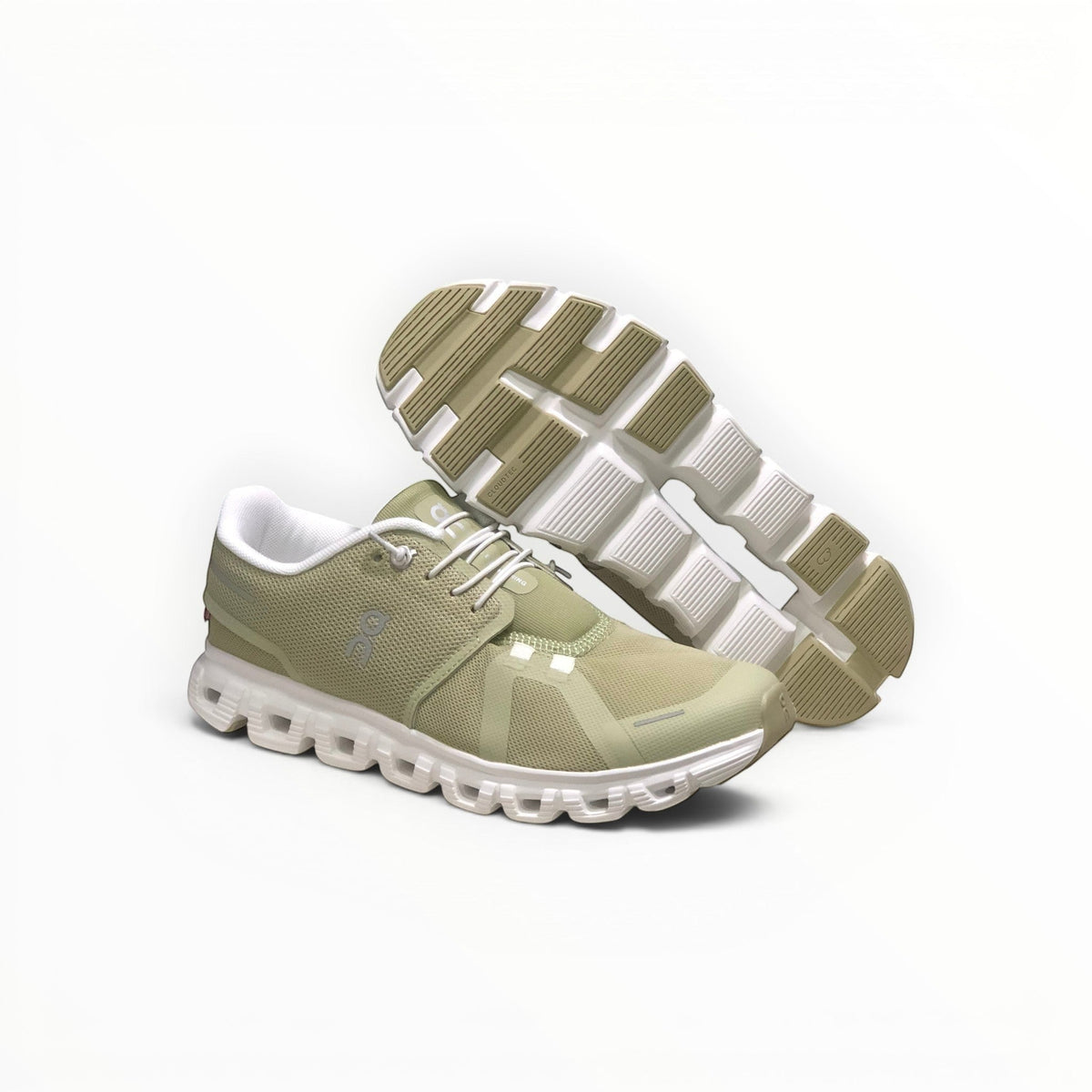 On Cloud 6 Waterproof women's lifestyle shoe in Hay/Frost, pair view