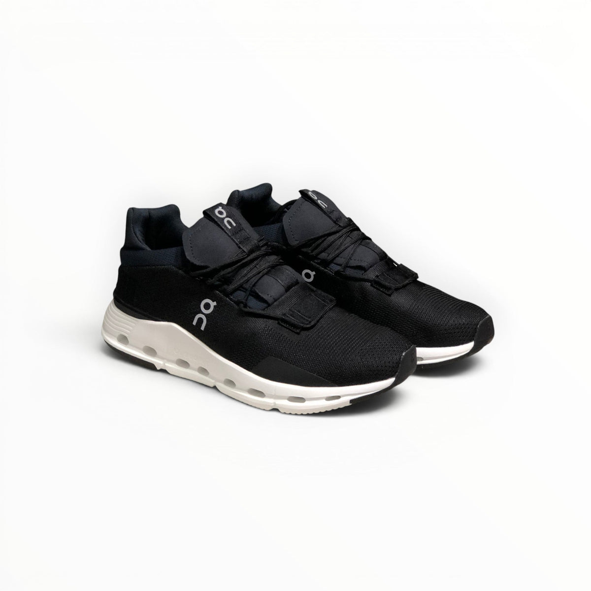 On Cloudnova Men's Black/White lifestyle shoe – image 4