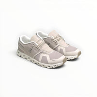 On Cloud 5 men's lifestyle shoe in Pearl/White, three-quarter view