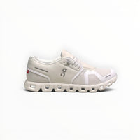 On Cloud 5 women's lifestyle shoe in White, side profile