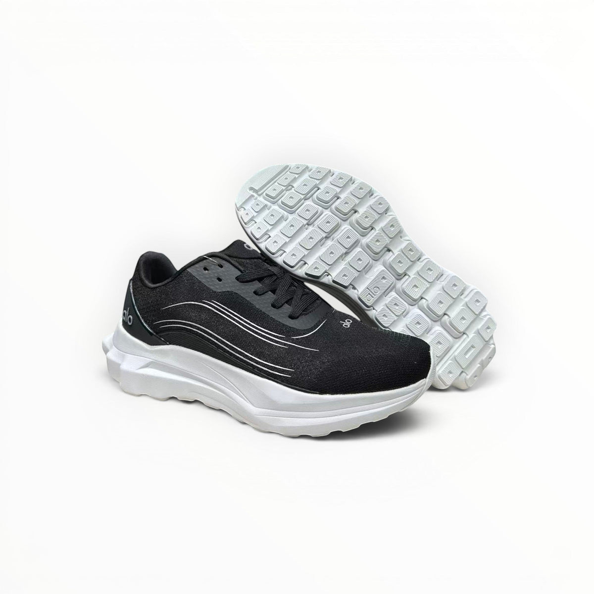 Alo Runner women's performance running shoes in Black/White, product view 1