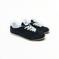 Alo Sunset Sneaker women's suede lifestyle shoes in Black, product view 4