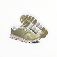 On Cloud 6 Waterproof men's lifestyle shoe in Hay/Frost, three-quarter view