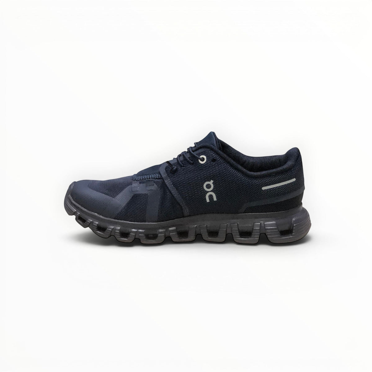 On Cloud 6 Waterproof men's lifestyle shoe in Navy/Black, pair view
