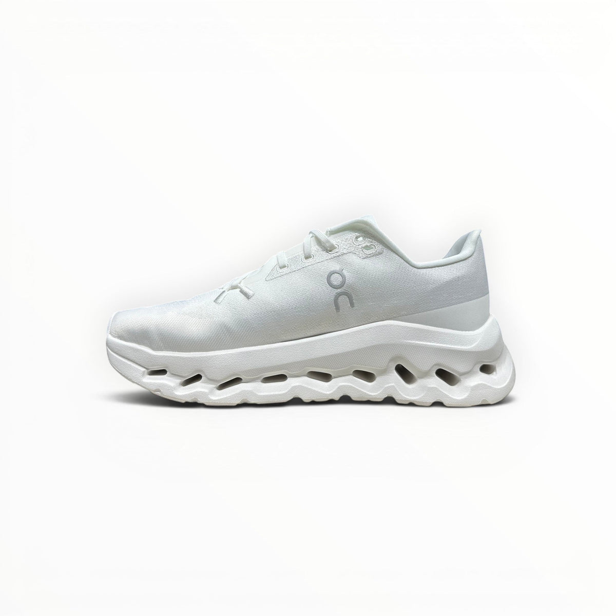 On Cloudtilt men's walking shoes in White, product view 2
