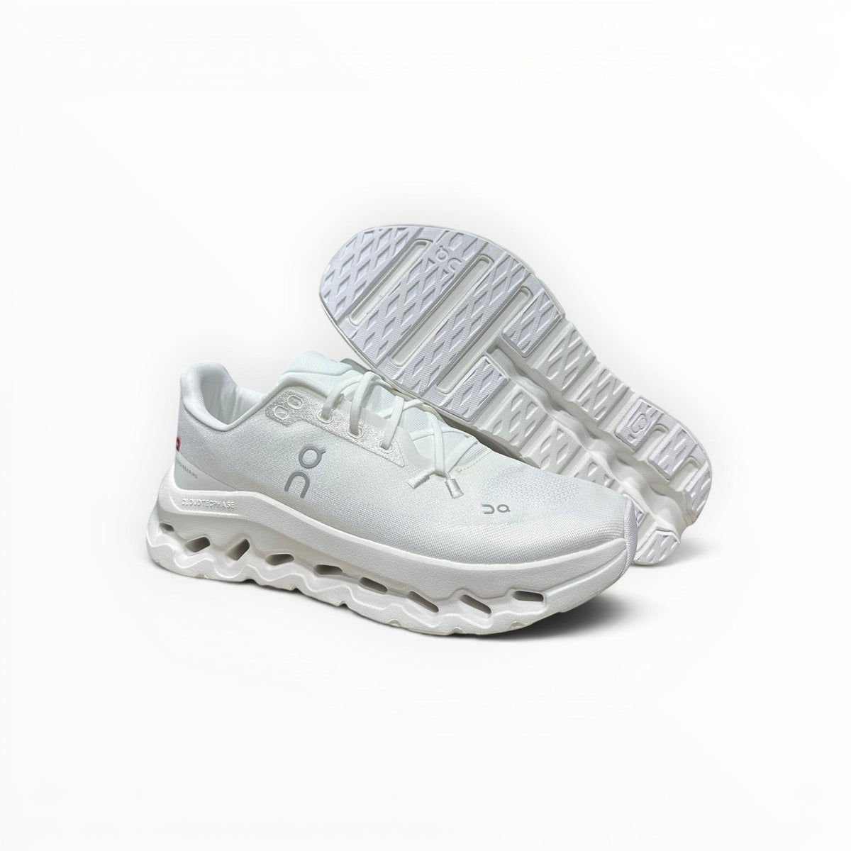 On Cloudtilt women's walking shoes in White, product view 3