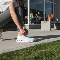 On Cloudtilt women's walking shoes in White, product view 5
